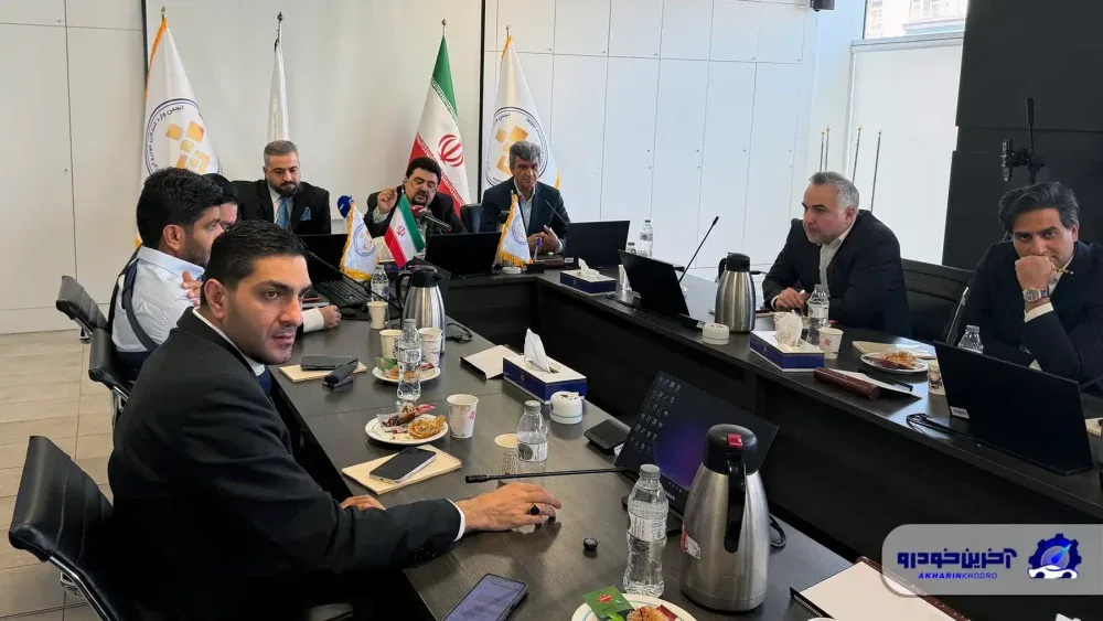 واردات خودرو جرم نیست؛ تصمیمات داخلی از تحریم های خارجی خطرناک تر هستند