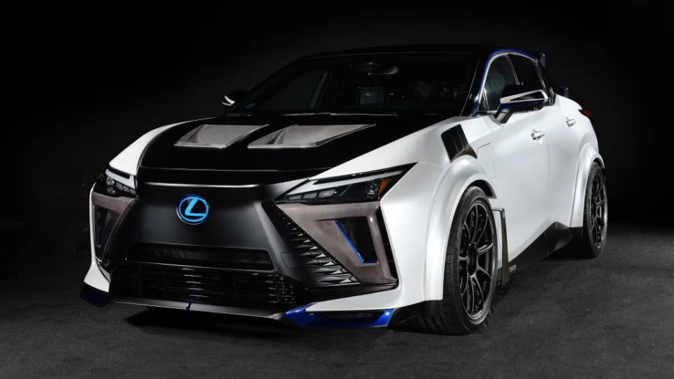 لکسوس RZ Sport