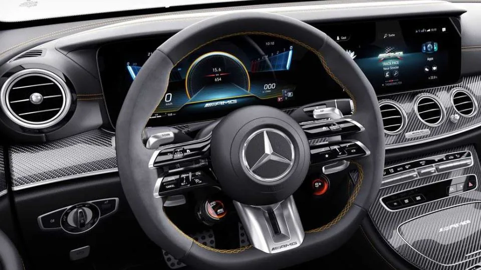 مرسدس-آامگ E63 S فاینال ادیشن