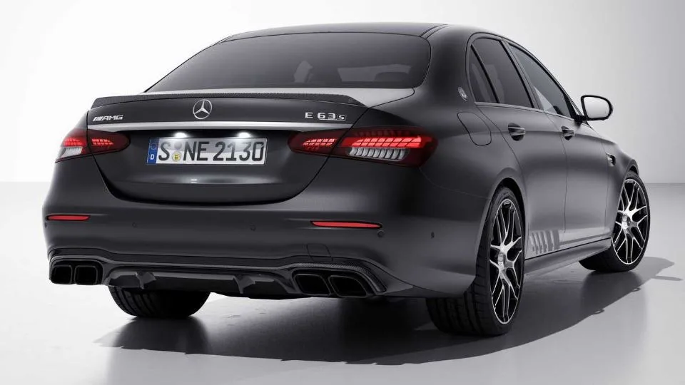 مرسدس-آامگ E63 S فاینال ادیشن