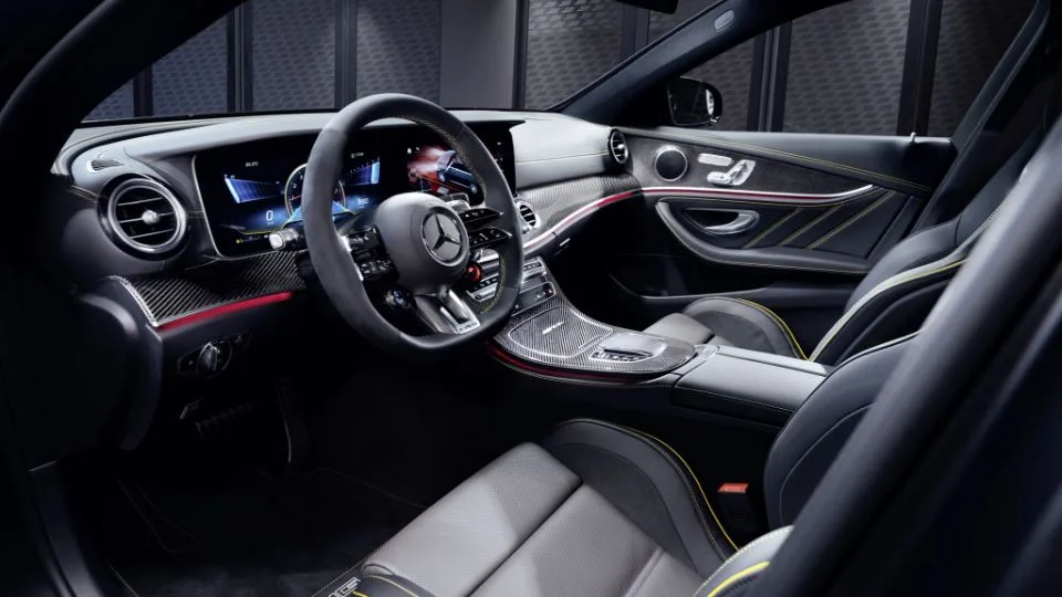 مرسدس-آامگ E63 S فاینال ادیشن