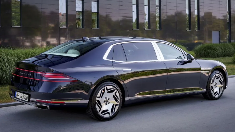 2024 جنسیس G90