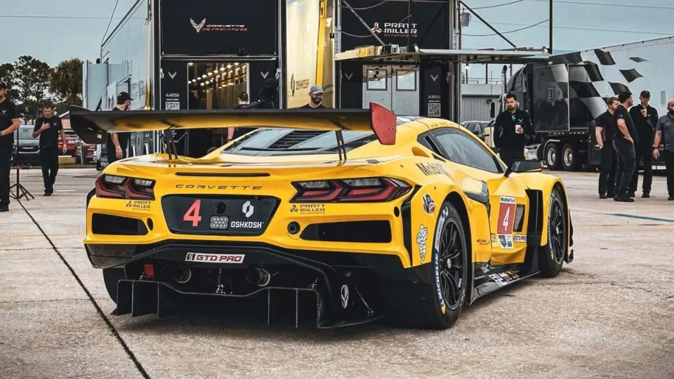 نخستین تصاویر از شورولت کوروت Z06 GT3.R