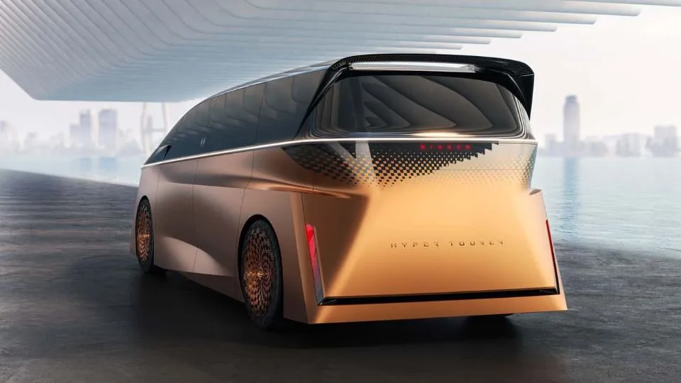 نیسان هایپر تورر Nissan Hyper Tourer