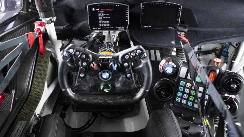 بامو M4 GT3