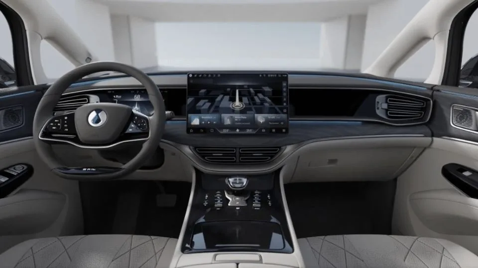 دنزا D9 یک MPV لوکس