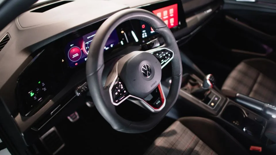 فولکسواگن گلف GTI نسخه BBS