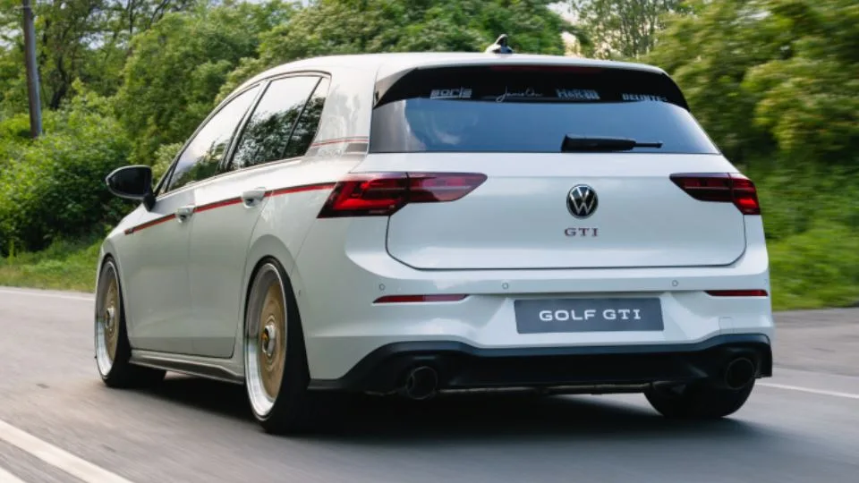 فولکسواگن گلف GTI نسخه BBS