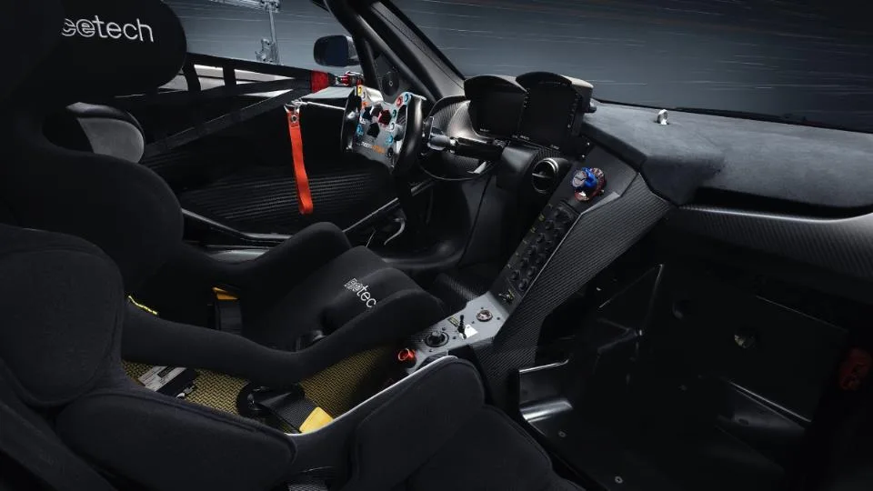 خودروی مسابقهای مکلارن 720S GT3X