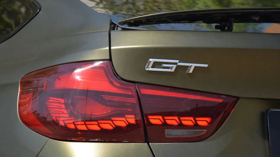 ب ام و 328i GT