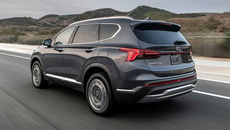طراحی نمای عقب هیوندای سانتافه 2021