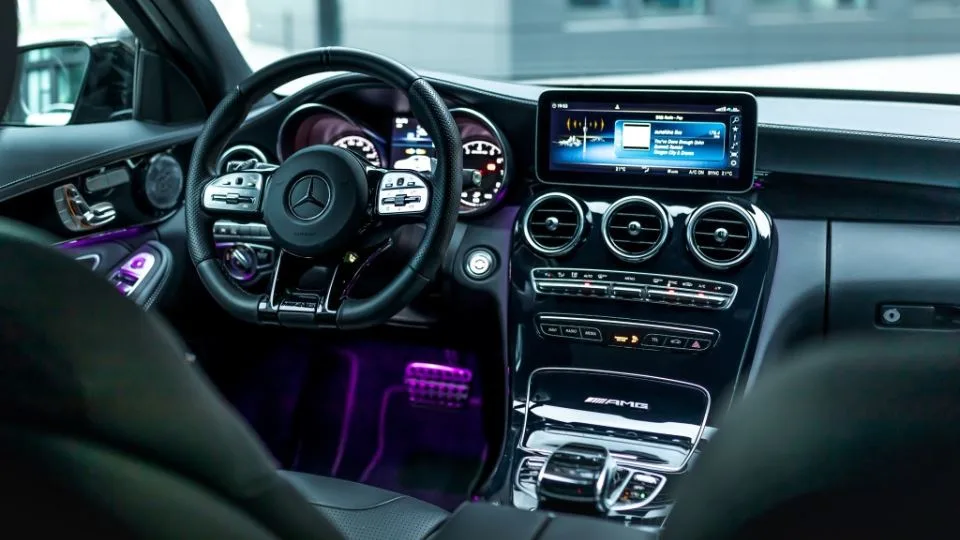 مرسدس AMG C63 با تیونینگ منهارت