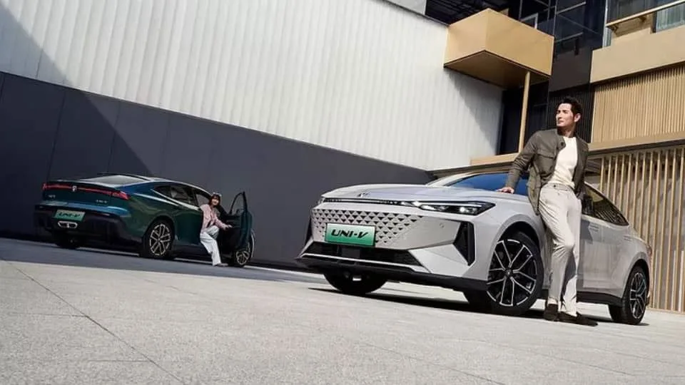 معرفی چانگان یونی-وی 2024
