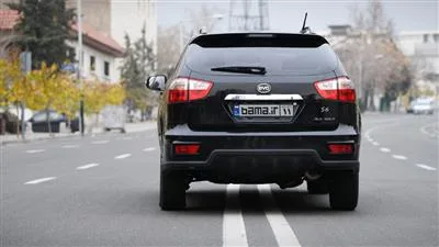 نمای عقب بی وای دی S6