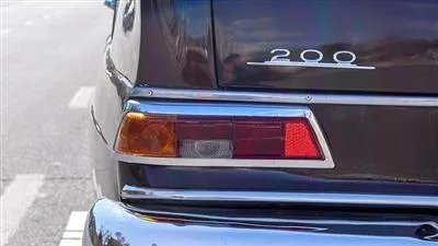 تست و بررسی مرسدسبنز W110-200 مدل 1966