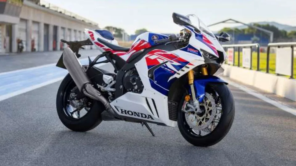 هوندا CBR1000RR-R فایربلید تیپ SP