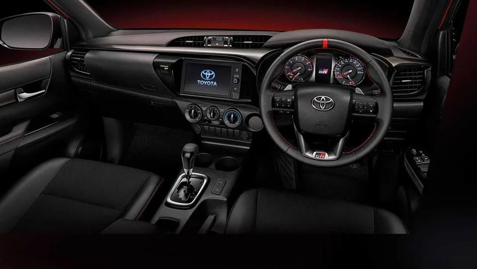 کابین هایلوکس Revo GR Sport
