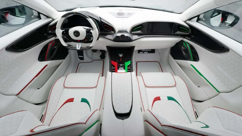 منصوری Pugnator Tricolore فراری پورسانگوئه