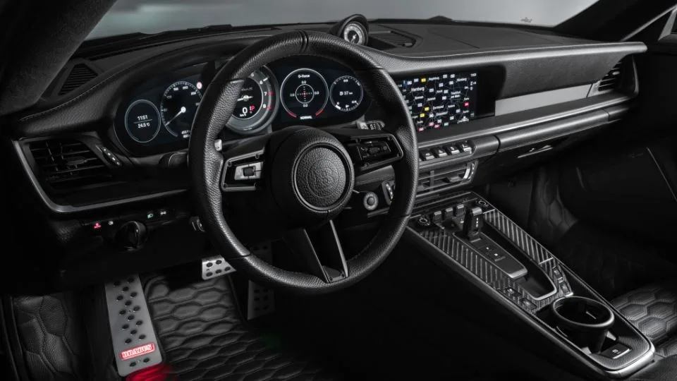 پورشه 911 برابوس 900 راکت R