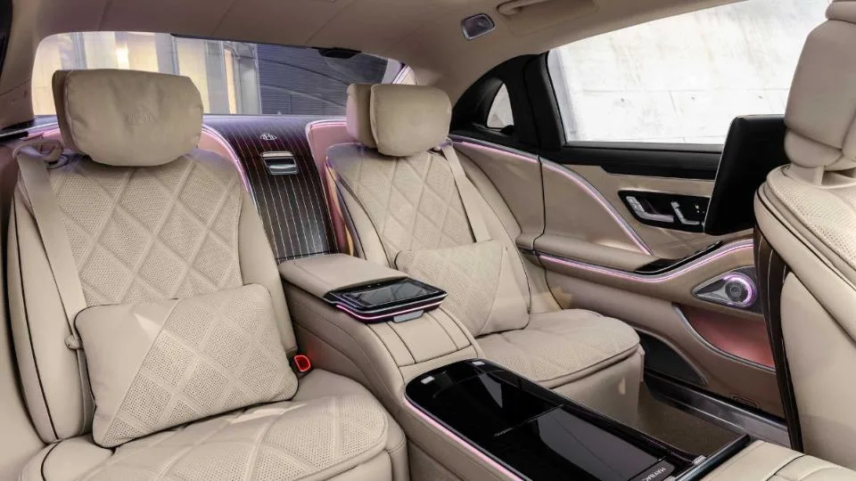 مرسدس میباخ S680