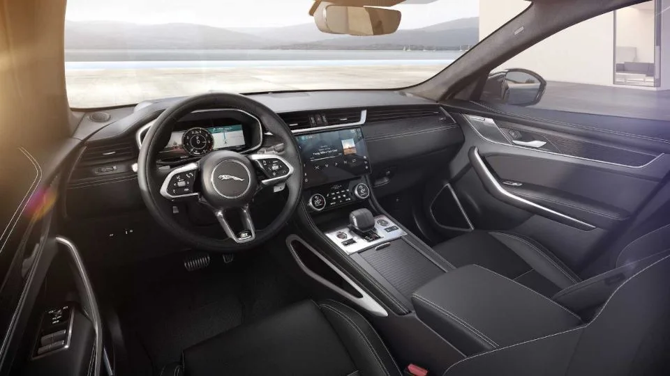 2023 Jaguar F-Pace 400 Sport