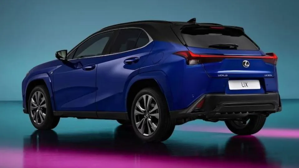 2024 لکسوس UX