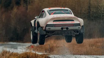 تبدیل پورشه 911 به خودروی آفرود توسط سینگر