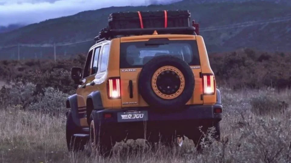 Tank 300 Frontier Edition