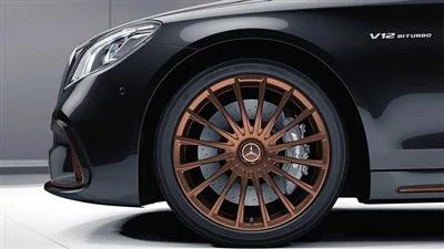 صندلیهای ردیف عقب مرسدس آامگ S65 فاینال ادیشن