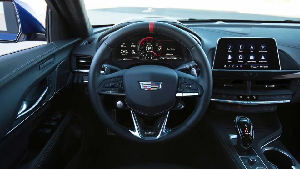 کادیلاک CT4-V Blackwing مدل 2022