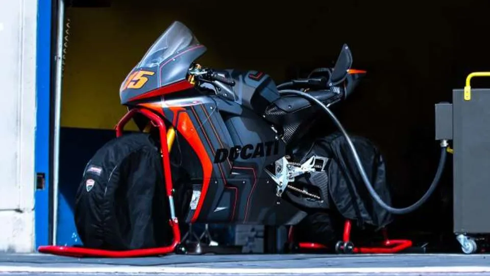 موتورسیکلت برقی دوکاتی MotoE V21L