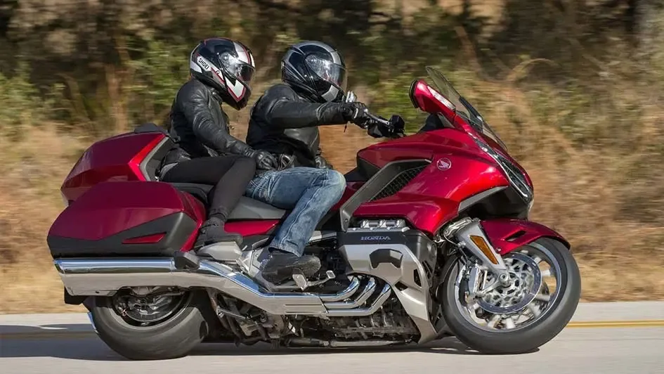 8 - هوندا Gold Wing Tour