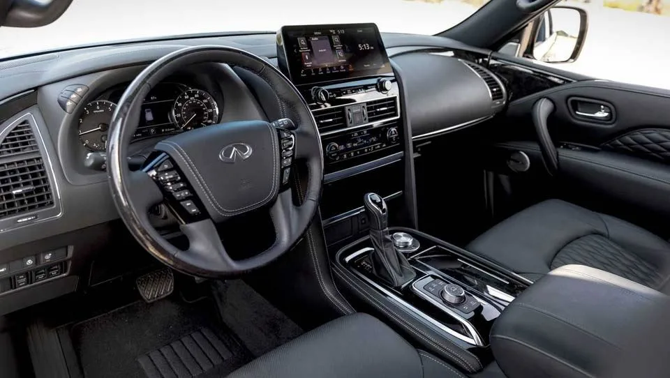 کابین اینفینیتی QX80 مدل 2022