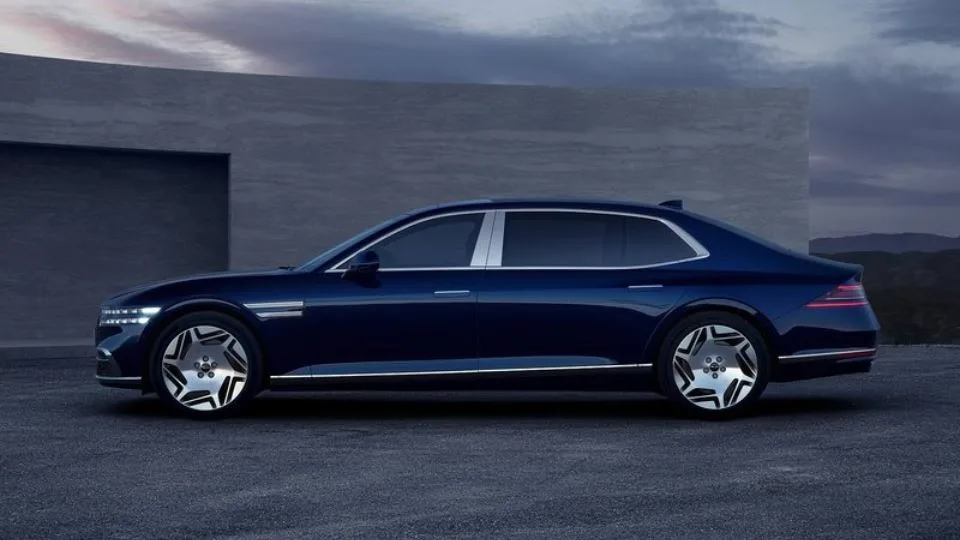 جنسیس G90