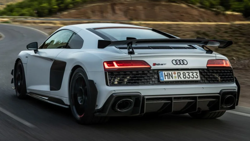 آئودی R8 V10 GT RWD
