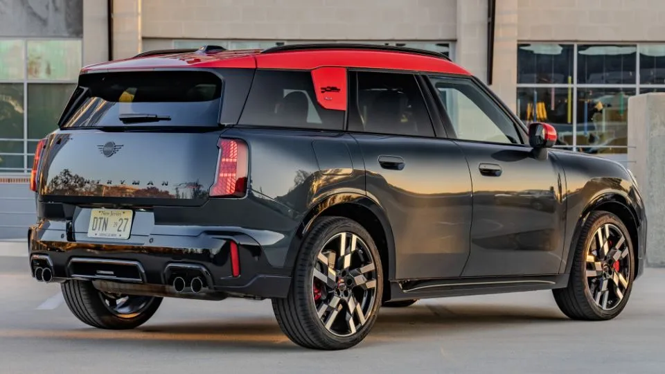 مینی کانتریمن JCW