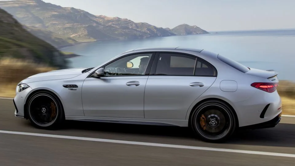 مرسدس AMG C63 S E پرفورمنس