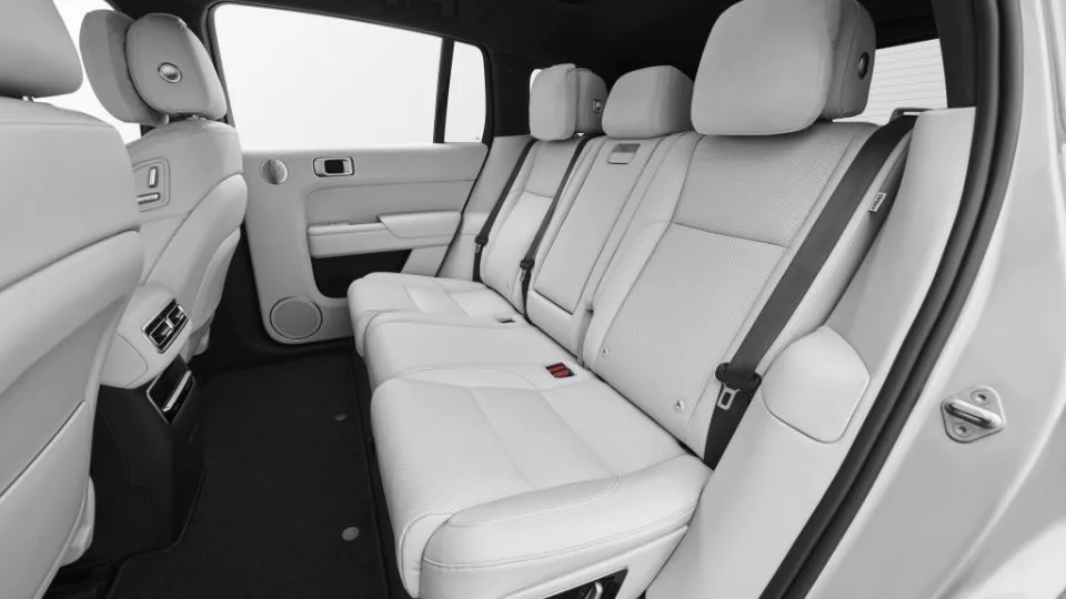 شاسی بلند برقی Li Auto L7