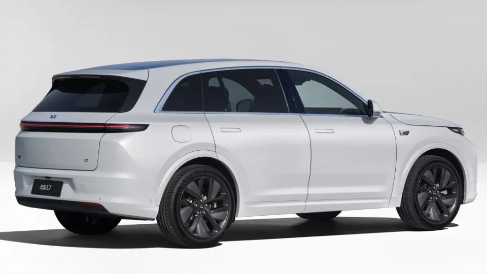 شاسی بلند برقی Li Auto L7
