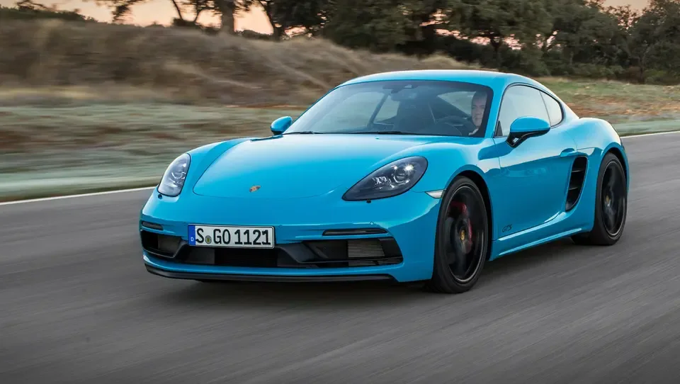 9 - پورشه 718 کیمن GTS و 718 باکستر GTS
