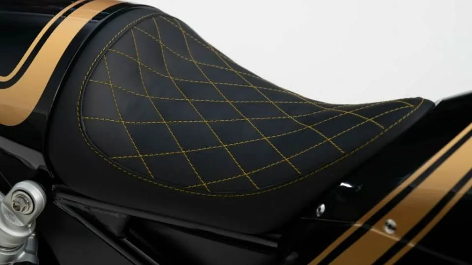 معرفی موتورسیکلت لوتوس C-01
