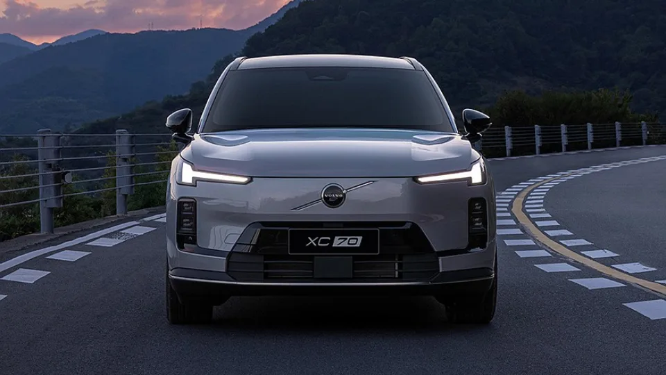 2026 ولوو XC70