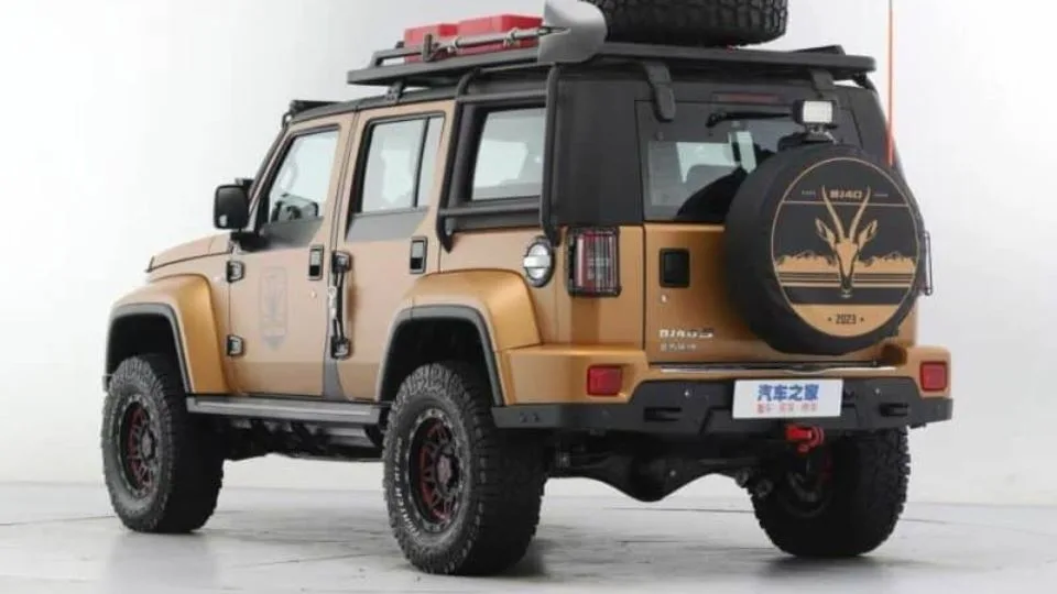 شاسی‌ بلند آفرود بیجینگ BJ40 نسخه Kekexili