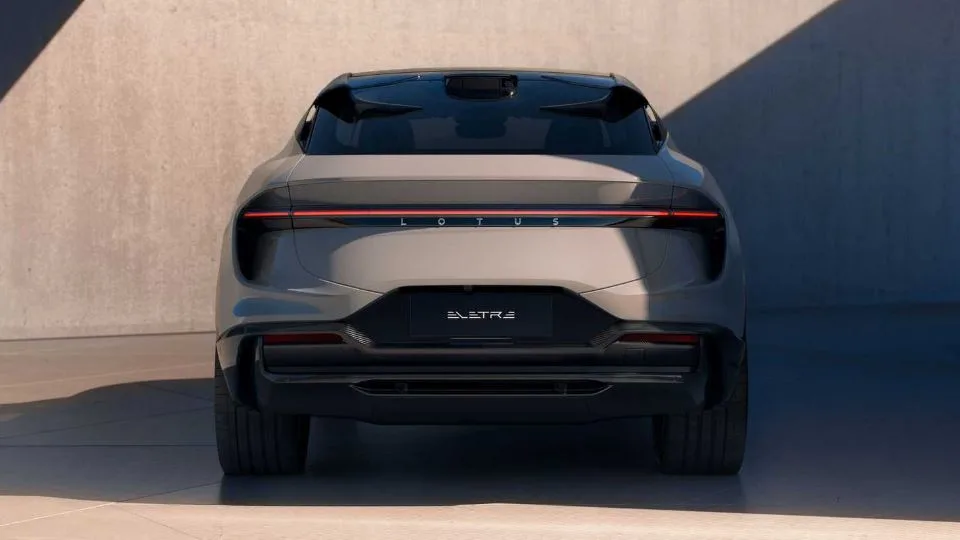 شاسیبلند برقی Lotus Eletre لوتوس الترا
