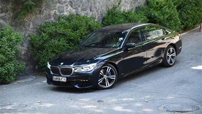 بهترین خودروهای 4 سیلندر بازار بامو 730li
