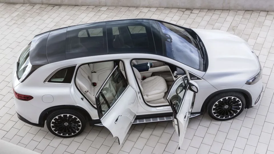 مرسدس بنز EQS شاسی بلند - 2023 Mercedes Benz EQS SUV