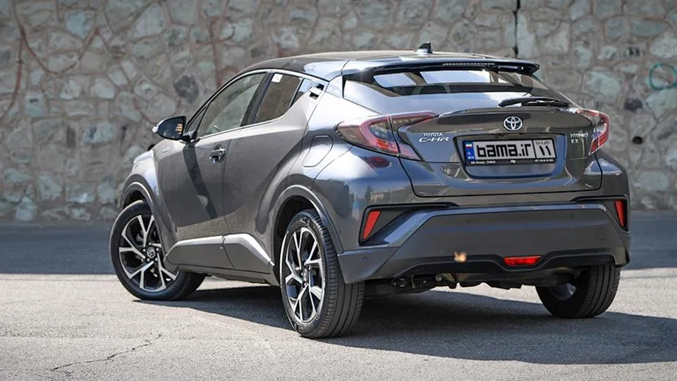 تجربه رانندگی با تویوتا C-HR هیبریدی