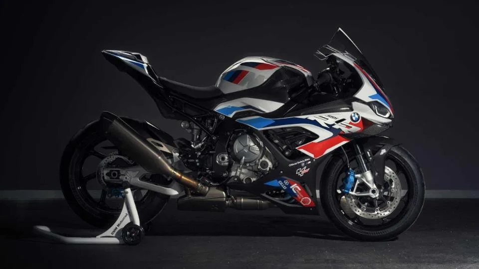 موتورسیکلت ب ام و 1000RR