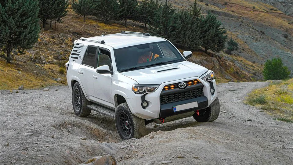 تست و بررسی تویوتا 4رانر