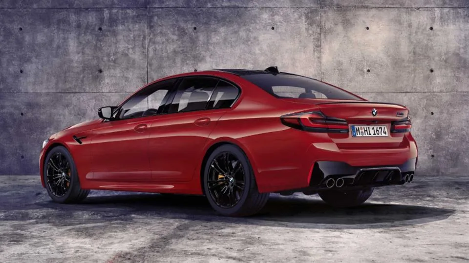 بامو M5 مدل 2021